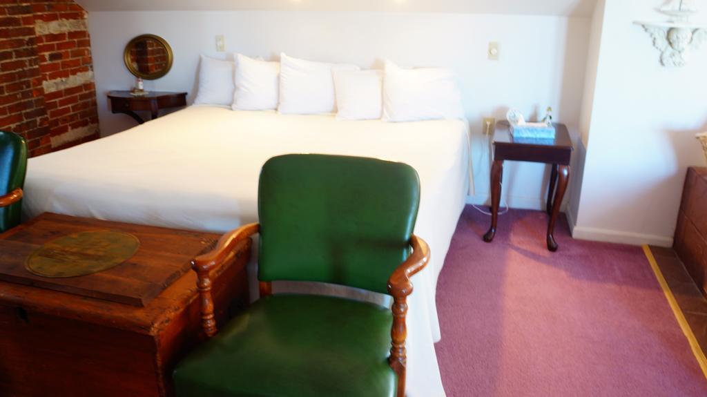 Harbor Haus Inn & Suites Hermann Room photo