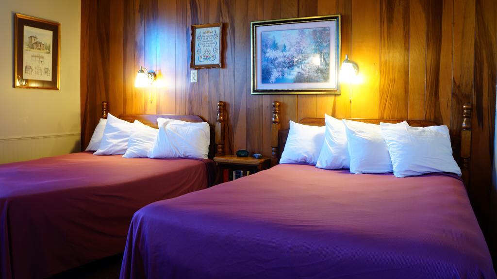 Harbor Haus Inn & Suites Hermann Room photo